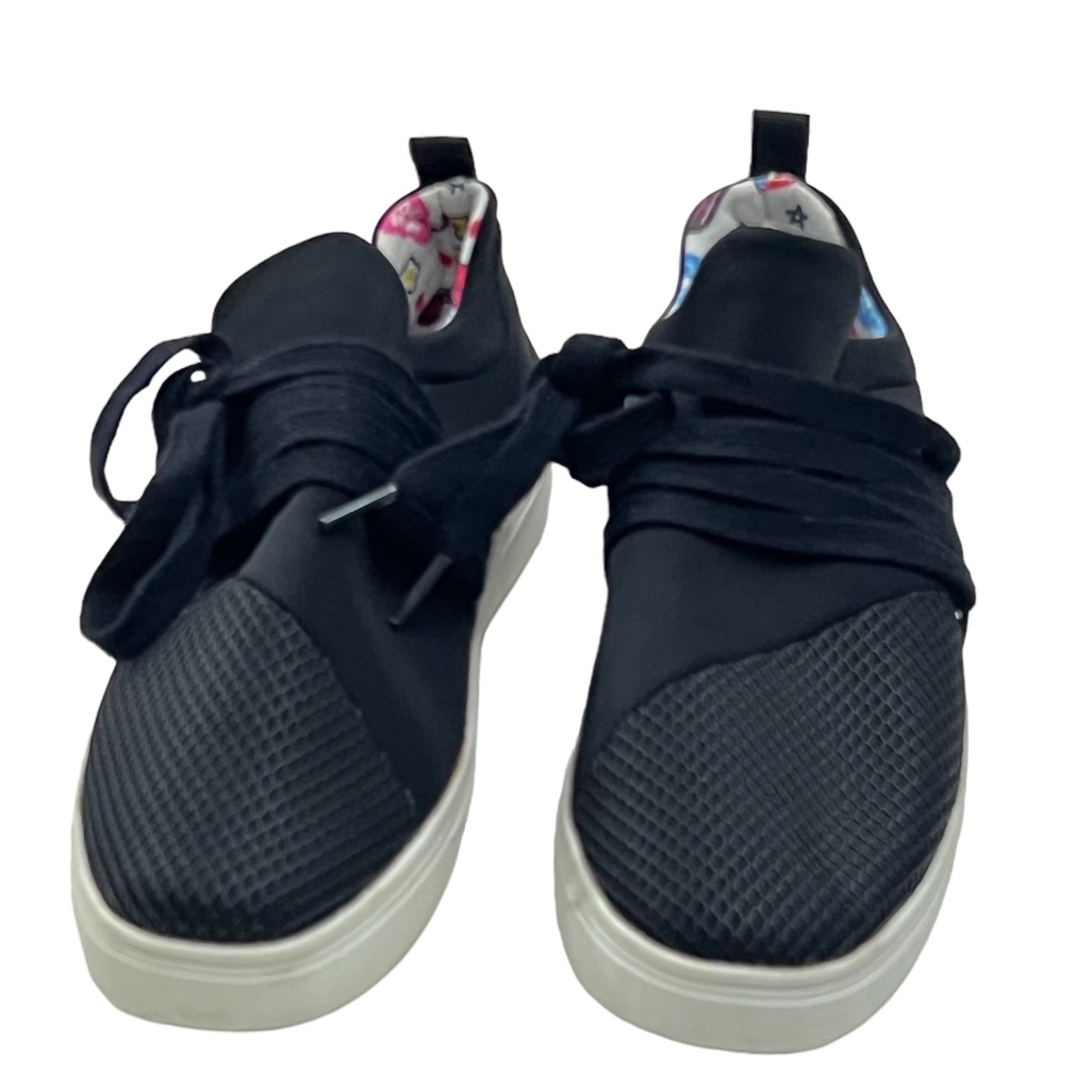Shoes - Steve Madden Black/White Lancer Sneakers Womens Casual Shoes Size 5 Euc